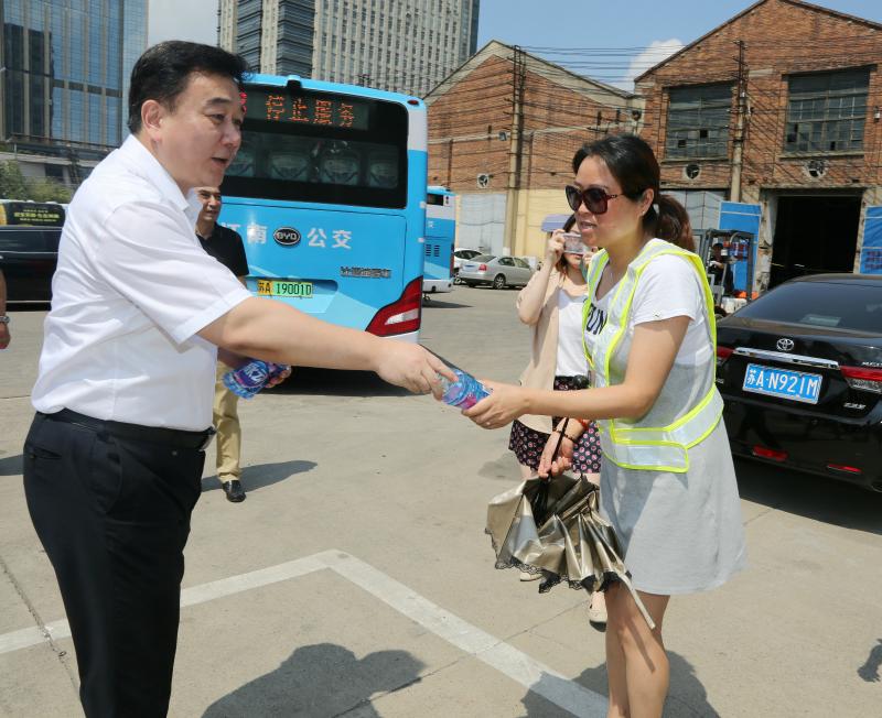 1532306769491728.jpg 董事長3_meitu_2.jpg