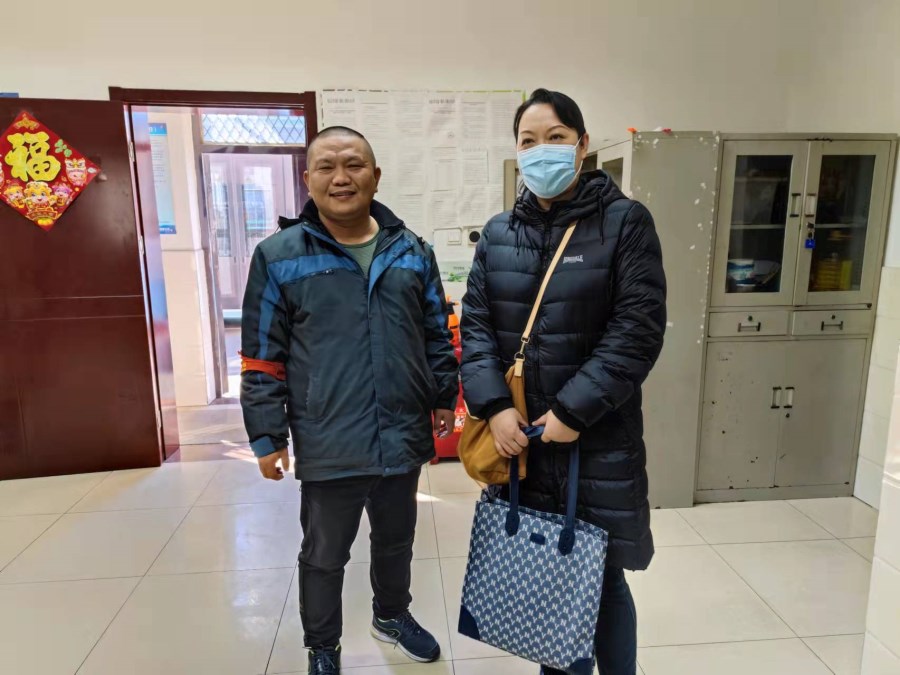 C:\Users\Acer\Desktop\12月宣傳工作\內(nèi)部投稿\集團\汽車九隊司機撿到重要文件袋及時為乘客解煩惱\824f9338692d94098cd0e2fa6e78fc0.jpg C:\Users\Acer\Desktop\12月宣傳工作\內(nèi)部投稿\集團\汽車九隊司機撿到重要文件袋及時為乘客解煩惱\824f9338692d94098cd0e2fa6e78fc0.jpg