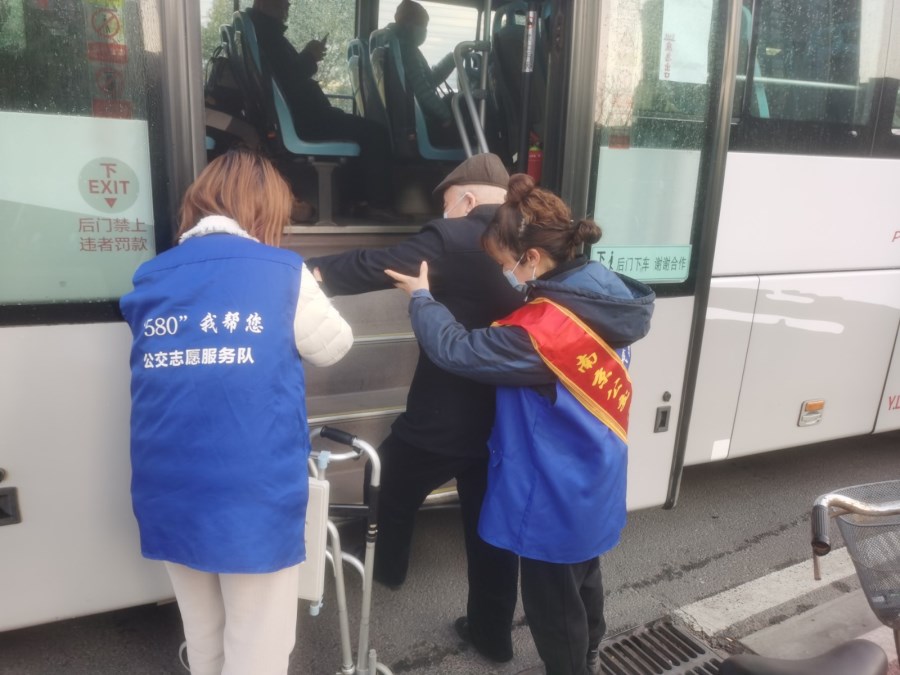 攙迎幫扶 (1).jpg 攙迎幫扶 (1).jpg