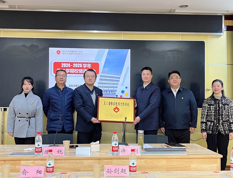 c078df22a4b28c93da53f2c53e7049d.jpg c078df22a4b28c93da53f2c53e7049d.jpg