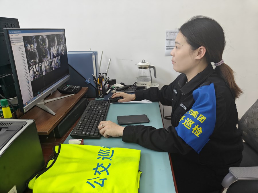 范哲 (2).jpg 范哲 (2).jpg