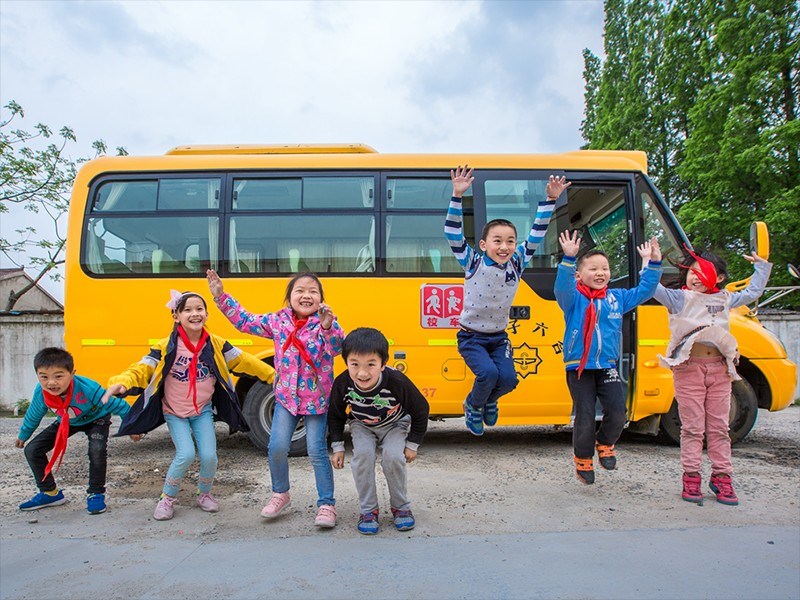 六合玉帶中心小學(xué)孩子們準(zhǔn)備放學(xué).jpg 六合玉帶中心小學(xué)孩子們準(zhǔn)備放學(xué).jpg